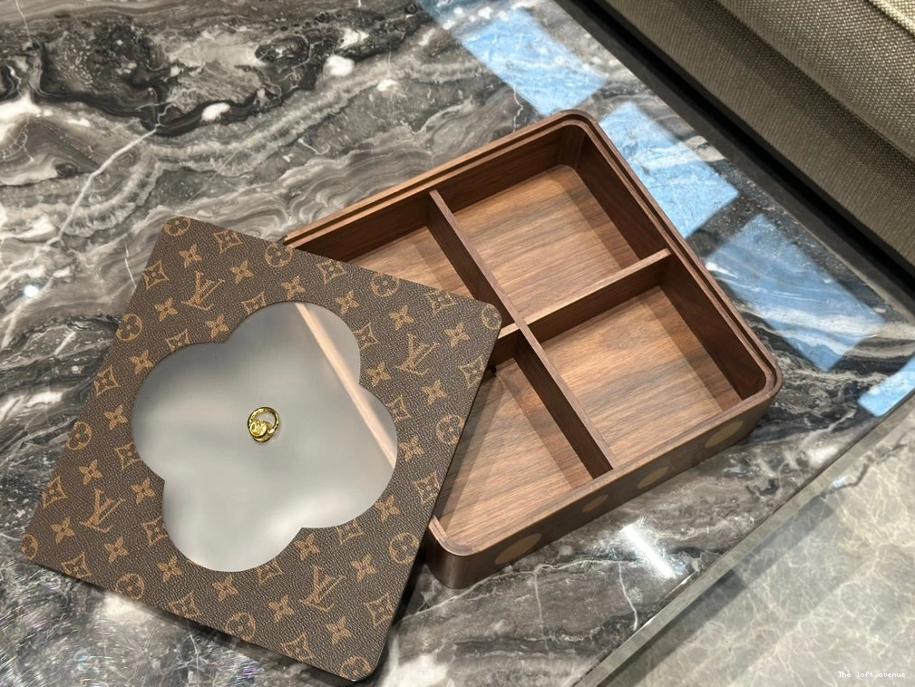 LV ACCESSORIES BOX CUSTOM 2.0 0708